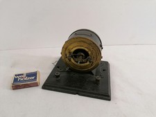 Antiker Elektromotor für