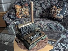 Alte originale Dampfmaschine